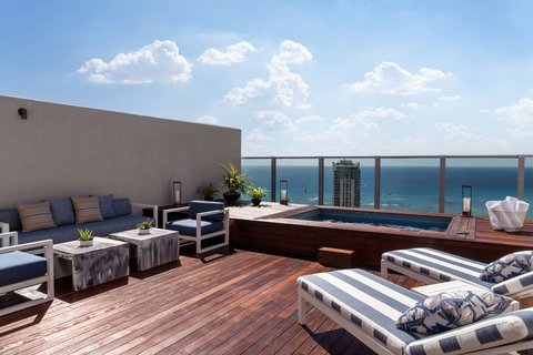 THE RITZ-CARLTON RESIDENCES, WAIKIKI BEACH - Photo 15