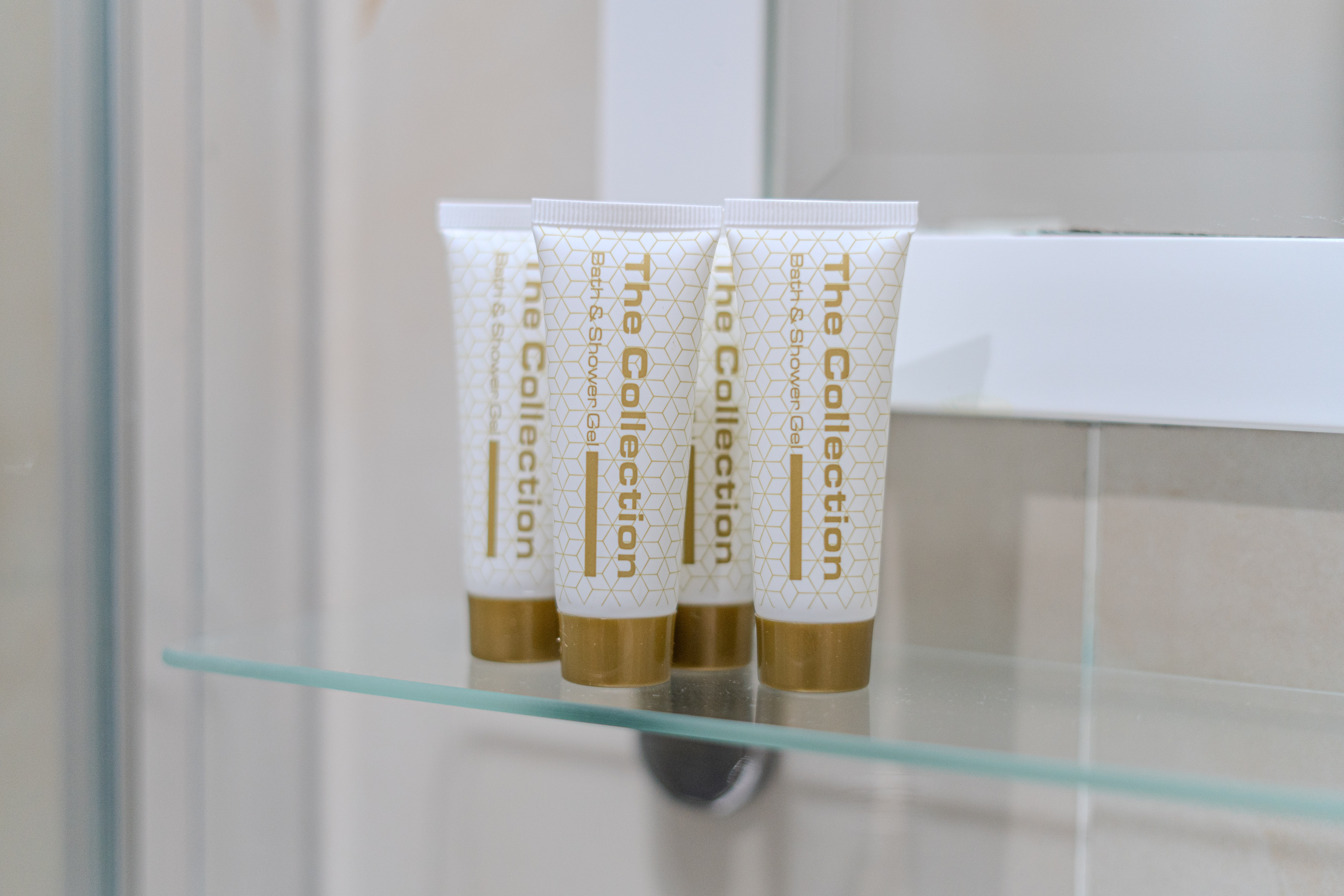 ILFORD HOTEL GOODMAYES-guestroom-Bathroom Amenities.jpg