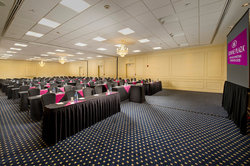  - Crowne Plaza Hotel Oregon Convention Center Portland - I-5, Exit 302A