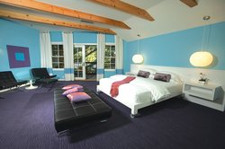  - Wine & Roses Hotel Lodi