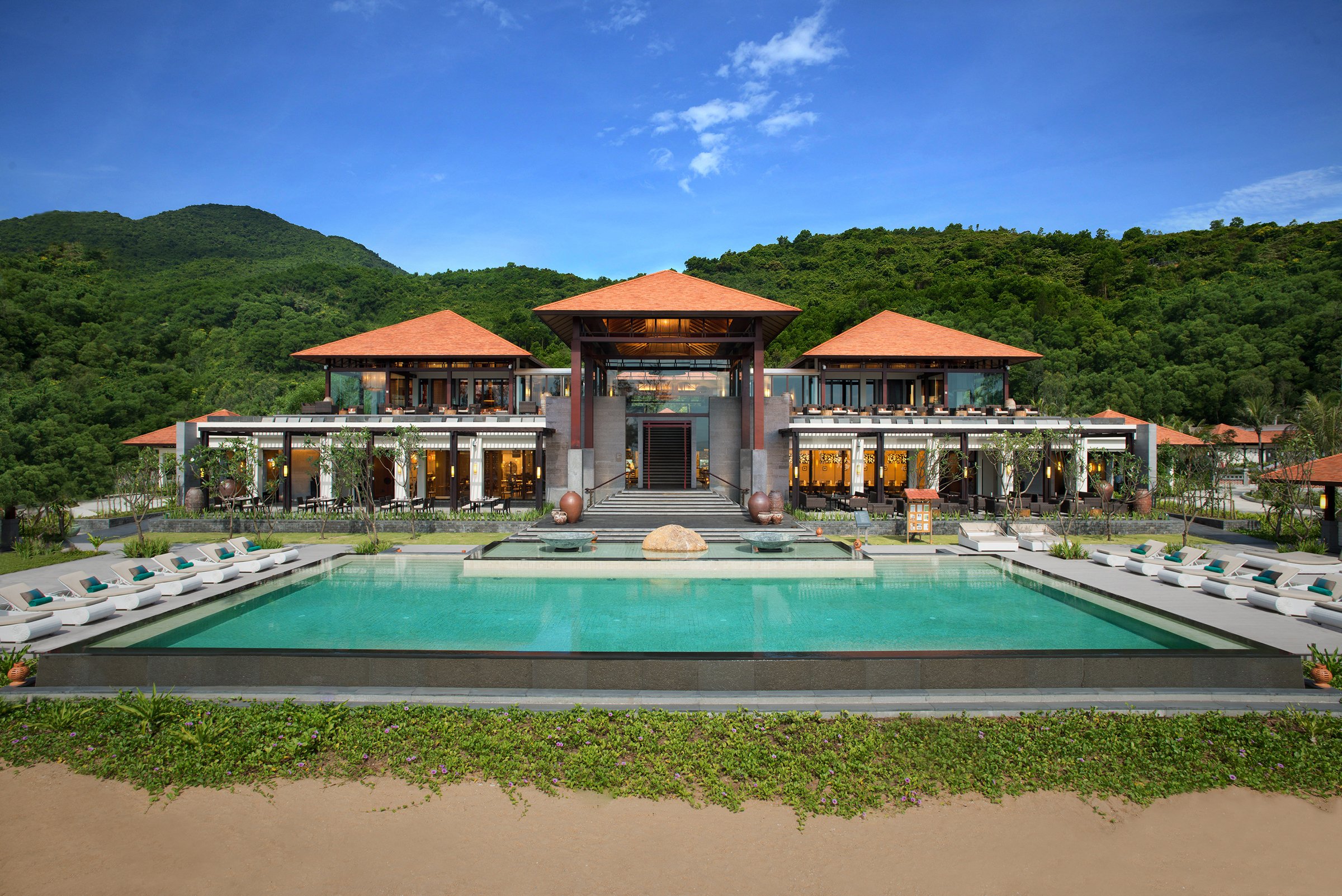 Banyan Tree Lang Co in Vietnam