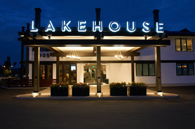 lakehouse inn resort