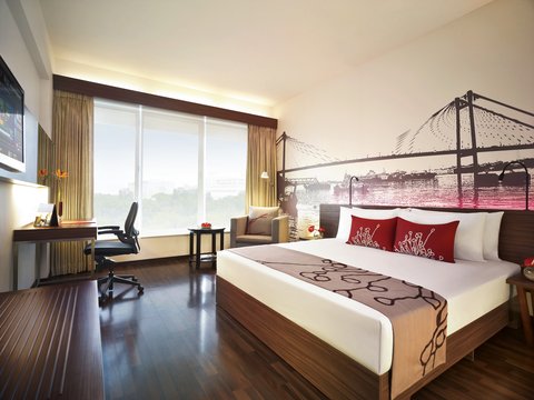 Superior Room 1 (King Bed)