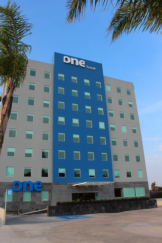 One Guadalajara Tapat??o