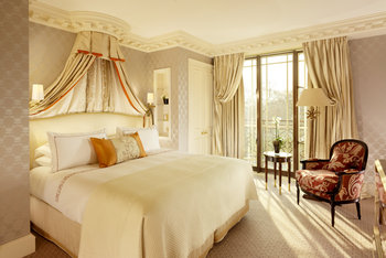 THE DORCHESTER HOTEL