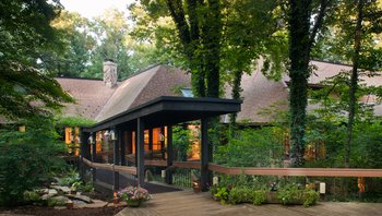 Inn At Honey Run