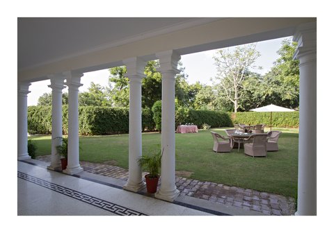 Ramgarh Lodge - Sitting Area Conference Hall Lawn