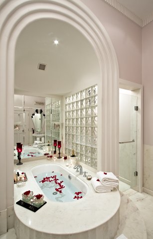 Ramgarh Lodge - Historical Suite Bathroom