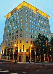  - Glenn Hotel Atlanta - I-75 & I-85, Exit 249C & 249D