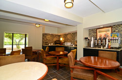  - Lexington Inn & Suites Elgin - I-90, Exit 56