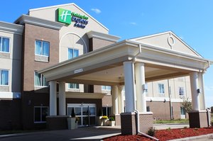 Holiday Inn Express & Suites Albert Lea, MN - See Discounts