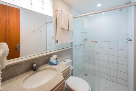 Marupiara-guestroom-Bathroom.jpg