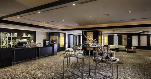 BANYAN TREE BANGKOK - Photo 39