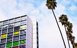  - Line Hotel Los Angeles