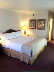  - Holiday Inn Selma Swancourt - CA 99, Exit 118