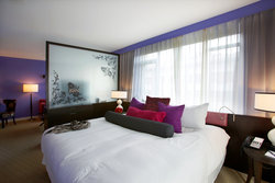  - Opus Hotel Vancouver