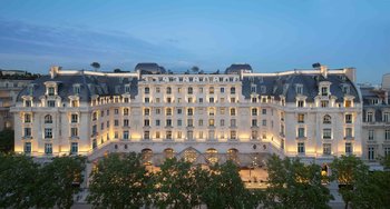 THE PENINSULA PARIS