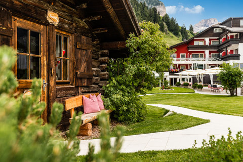 ALPENROYAL HOTEL - Photo 7