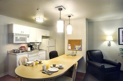  - Candlewood Suites Round Rock - I-35, Exit 252B