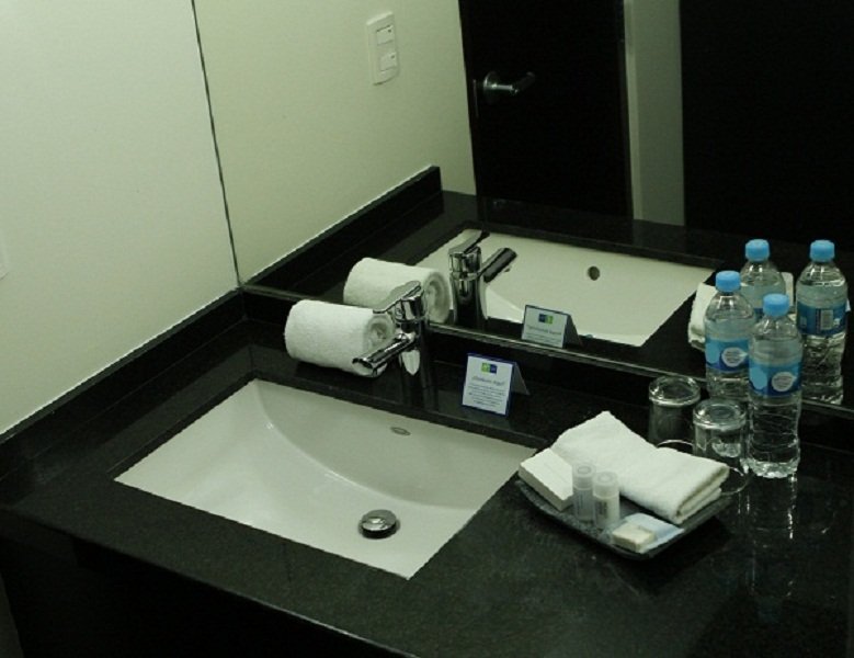 HOLIDAY INN EXP GALERIAS BY IHG-guestroom-Guest Bathroom.jpg