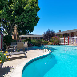  - Svendsgaards Inn Carmel