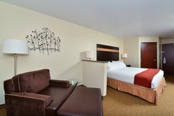  - Holiday Inn Express Gladstone