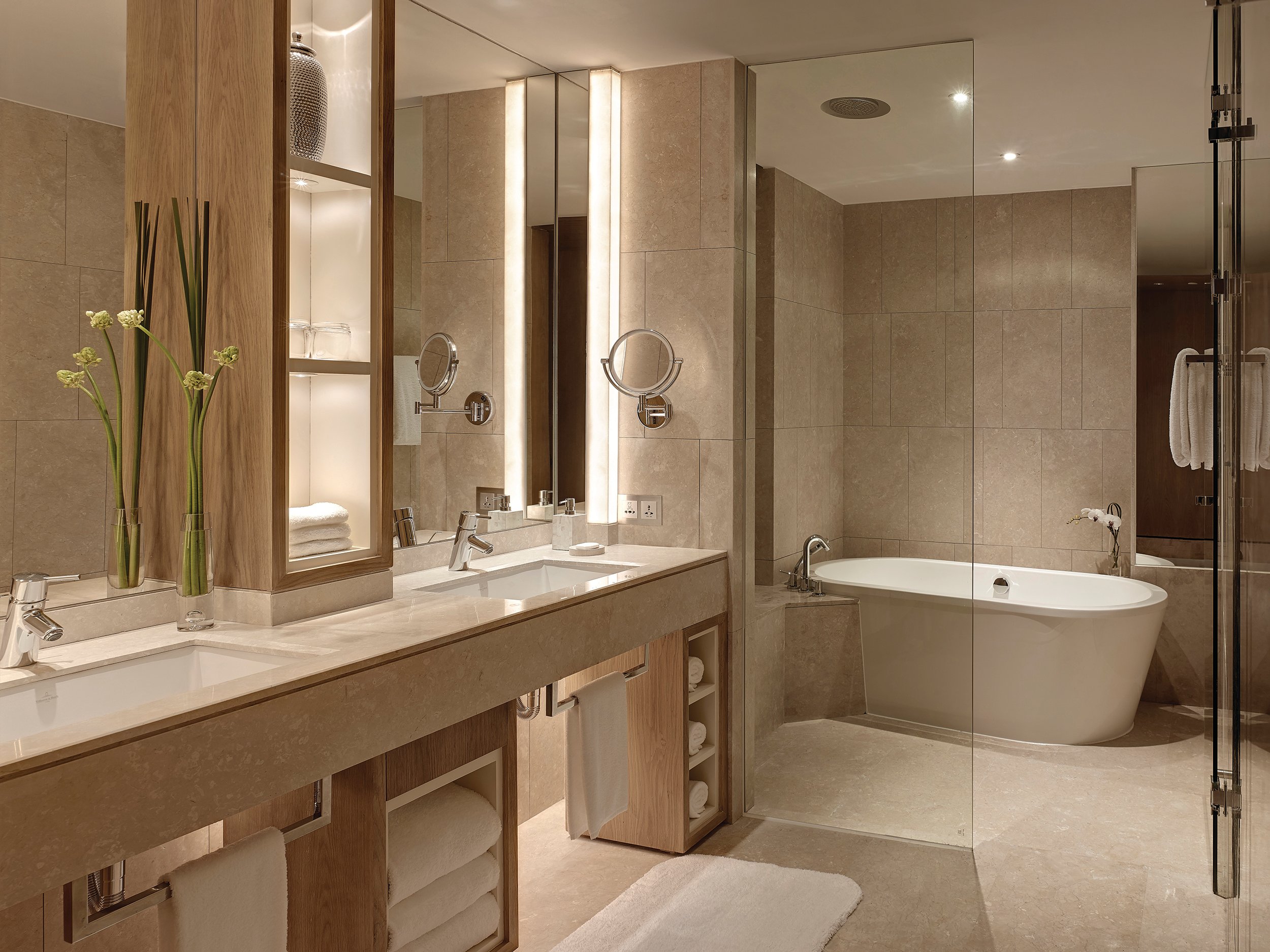 Langham Place Ningbo-guestroom-Langham Suite Bathroom.jpg