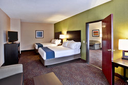  - Holiday Inn Express & Suites Woodhaven - I-75, Exit 32