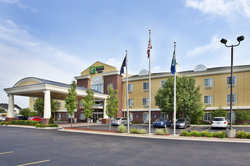  - Holiday Inn Express & Suites Woodhaven - I-75, Exit 32