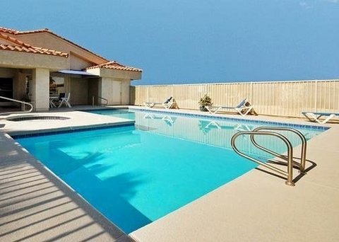 SUNRISE INN-guestroom-Guest Room.jpg