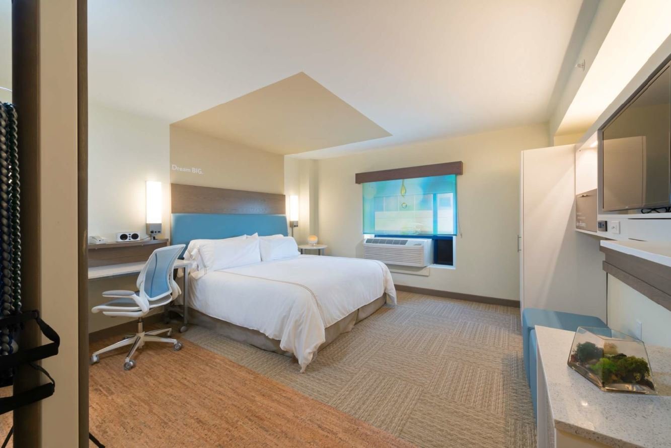 EVEN HOTELS ROCKVILLE WAS DC BY IHG-guestroom-Enjoy a Queen Bed Guest Room to Rest Easy.jpg