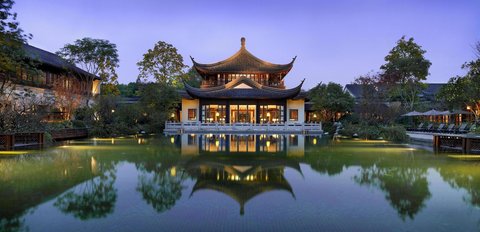 FOUR SEASONS HOTEL HANGZHOU AT WEST LAKE - Main Photo
