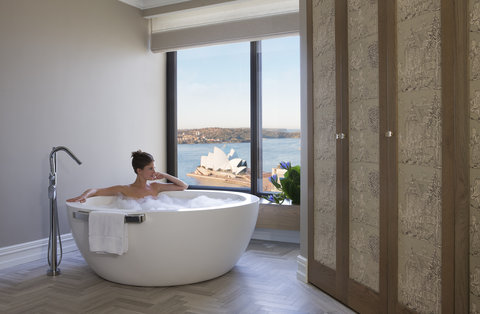 FOUR SEASONS HOTEL SYDNEY - Photo 19