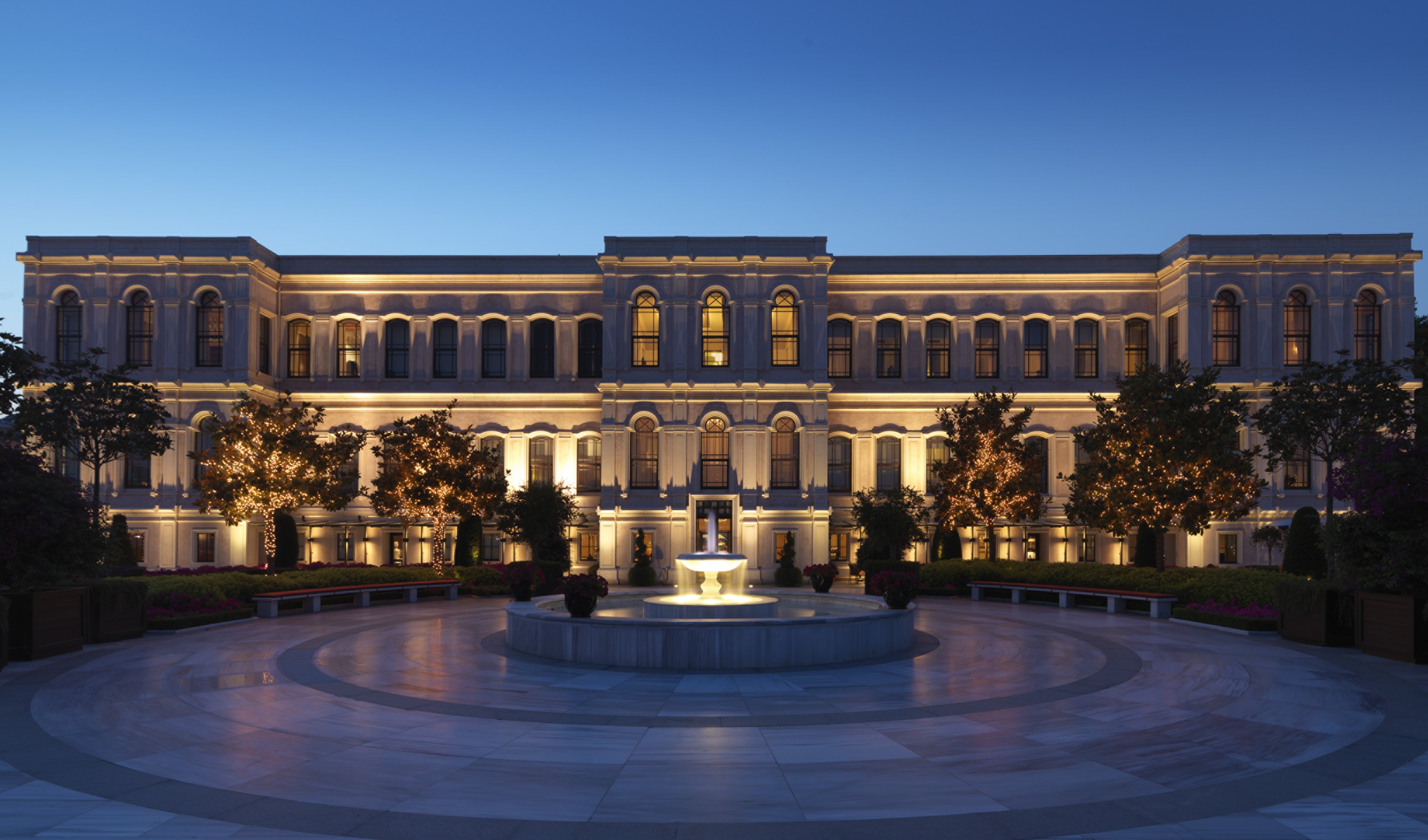Four Seasons Hotel Istanbul at the Bosphorus in Istanbul