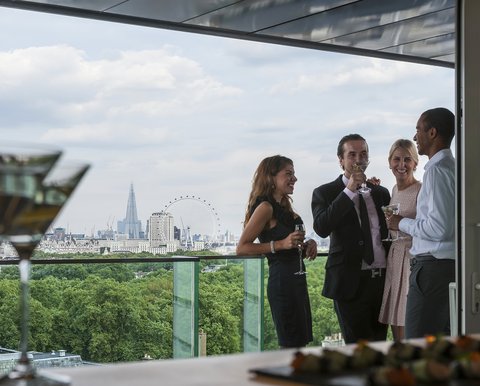 FOUR SEASONS HOTEL PARK LANE - Photo 10