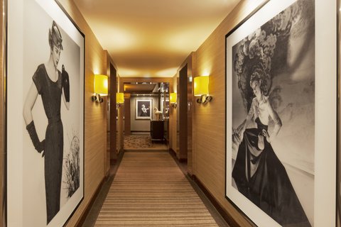 FOUR SEASONS HOTEL PARK LANE - Photo 18