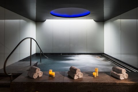 FOUR SEASONS HOTEL PARK LANE - Photo 22