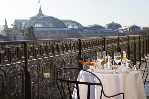 LA RESERVE PARIS HOTEL AND SPA - Photo 56