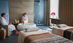  - Four Seasons Hotel Toronto