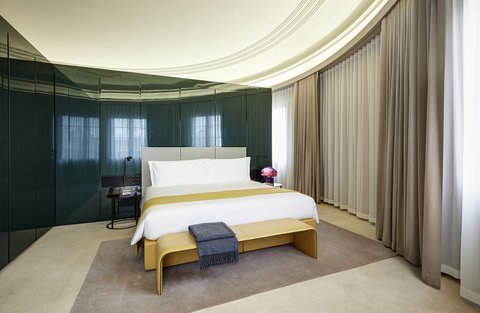 HOTEL CAFE ROYAL - Photo 36