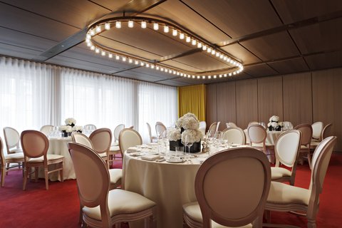 HOTEL CAFE ROYAL - Photo 57