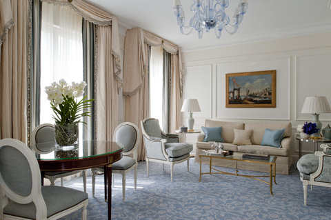 FOUR SEASONS HOTEL GEORGE V PARIS - Photo 7