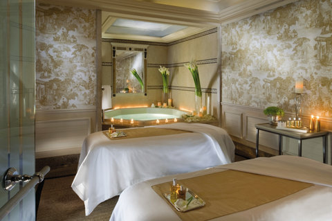 FOUR SEASONS HOTEL GEORGE V PARIS - Photo 50