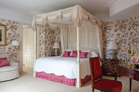 FOUR SEASONS HOTEL GEORGE V PARIS - Photo 20