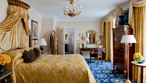 FOUR SEASONS HOTEL GEORGE V PARIS - Photo 54