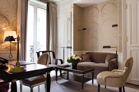 LA RESERVE PARIS HOTEL AND SPA - Photo 35