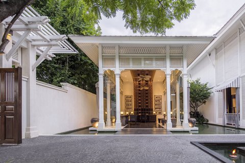 137 PILLARS HOUSE - Photo 2