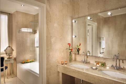 HOTEL SPLENDIDE ROYAL - Photo 29