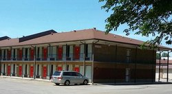  - Red Carpet Inn Hurstbourne Louisville - I-64, Exit 15