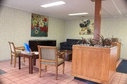  - Red Carpet Inn Hurstbourne Louisville - I-64, Exit 15